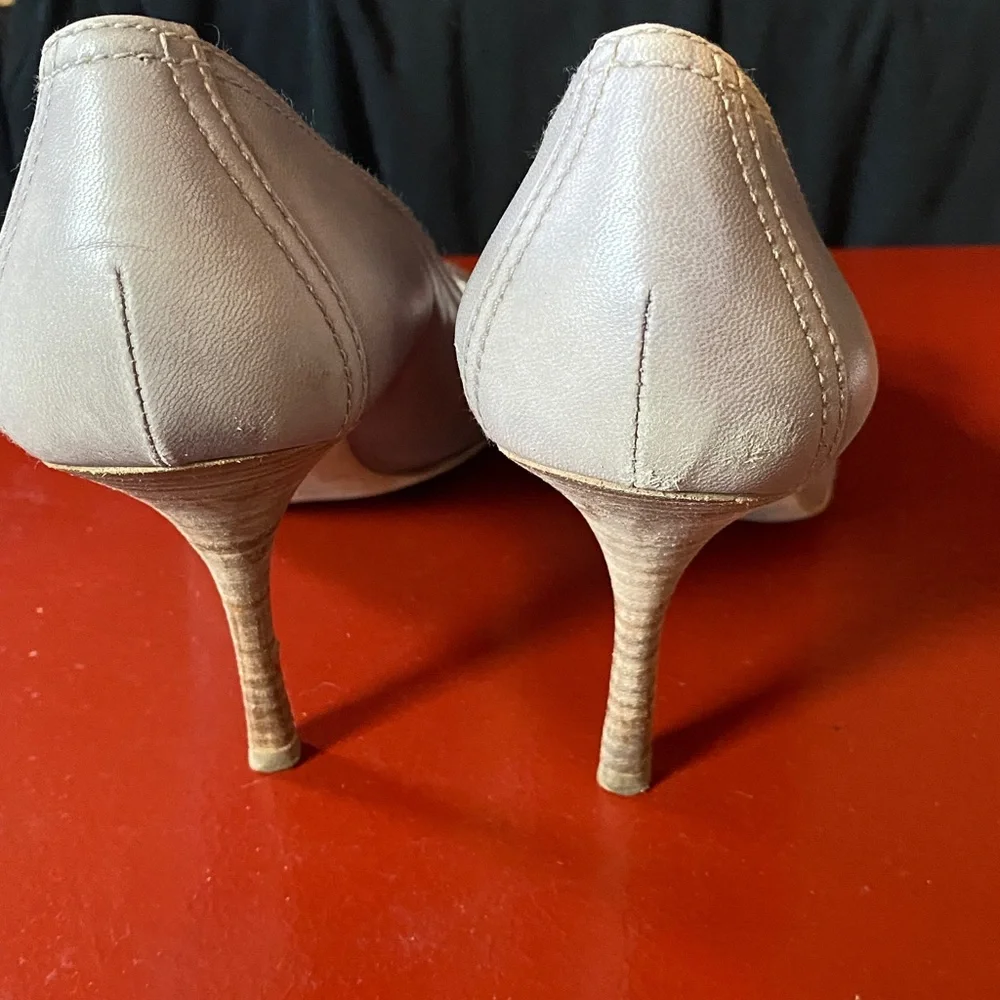 Prada Women's Elegant Gray Peep-Toe Heels size 41 - Picture 3 of 5